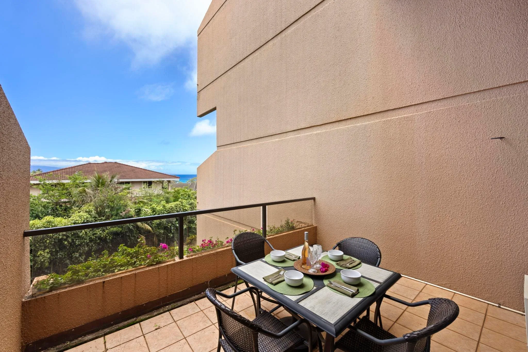 Lahaina, Hawaii 96761, United States, 2 Bedrooms Bedrooms, ,2 BathroomsBathrooms,Residential,Active,193631