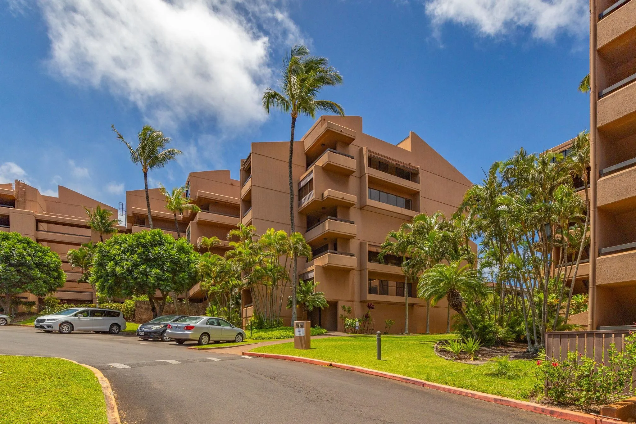Lahaina, Hawaii 96761, United States, 2 Bedrooms Bedrooms, ,2 BathroomsBathrooms,Residential,Active,193631