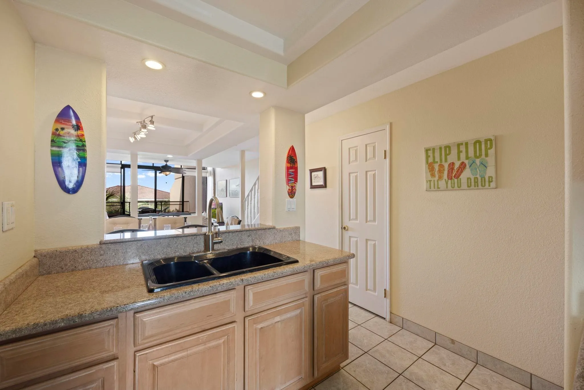 Lahaina, Hawaii 96761, United States, 2 Bedrooms Bedrooms, ,2 BathroomsBathrooms,Residential,Active,193631