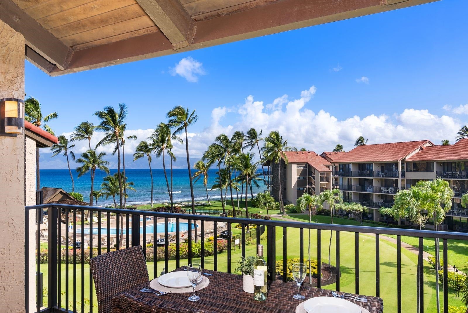 3543 Lower Honoapiilani Rd J401