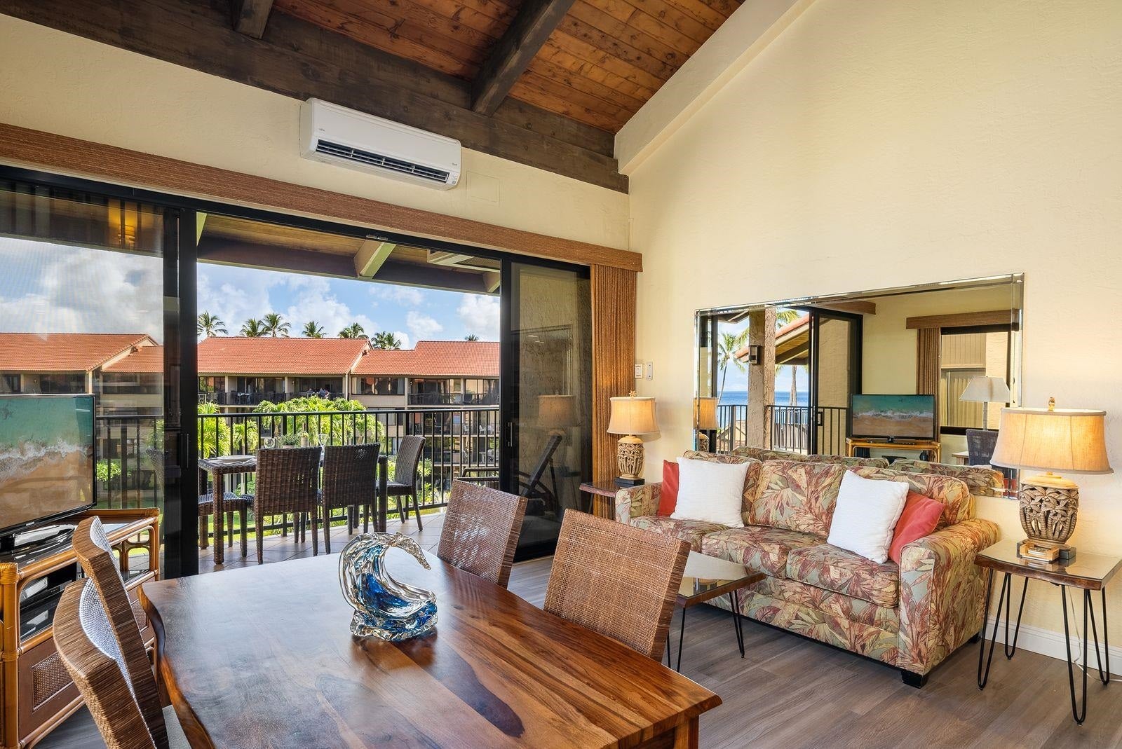 3543 Lower Honoapiilani Rd J401