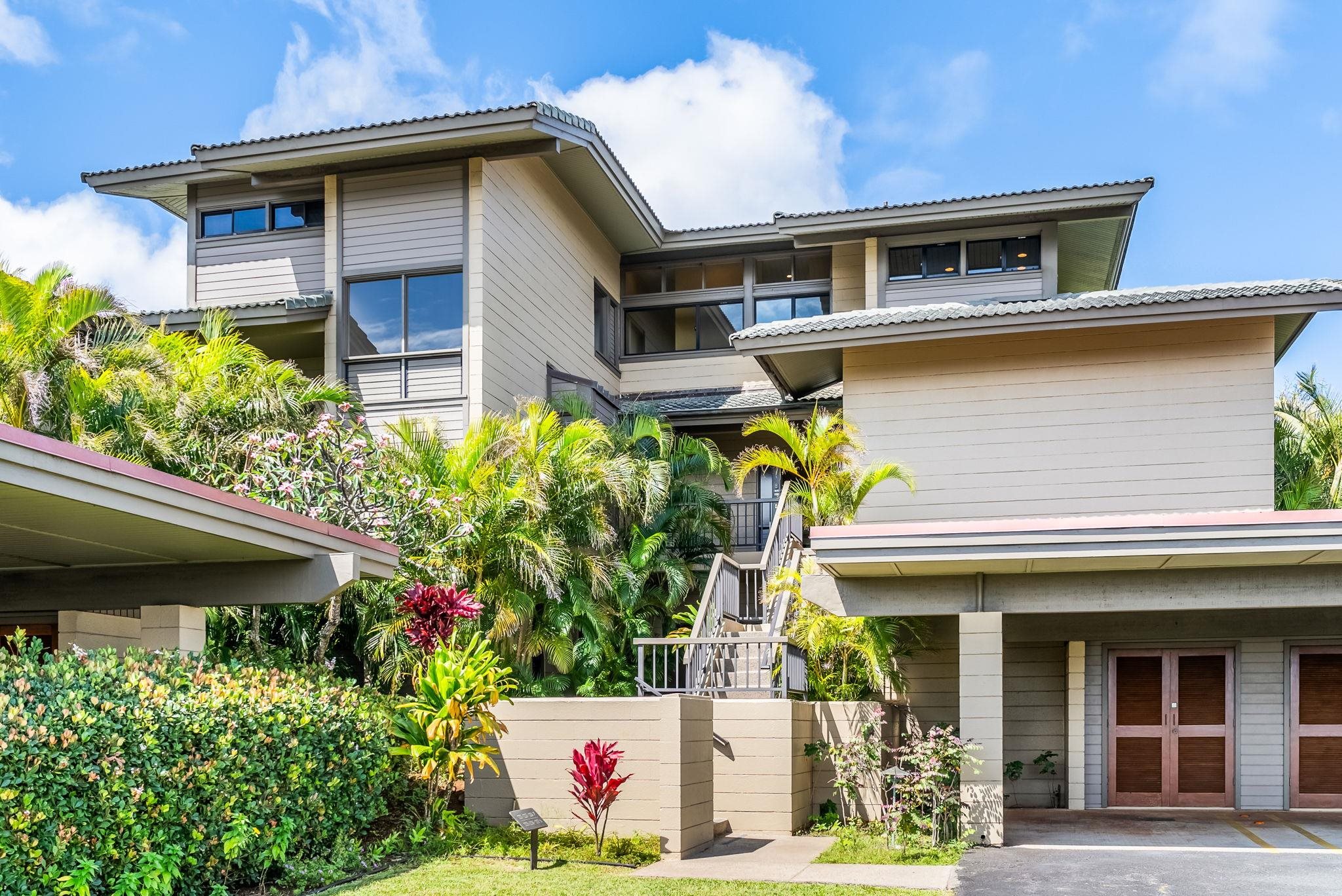 100 Ridge Rd 1223,24