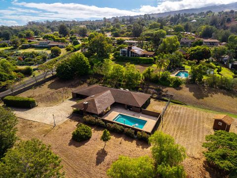128 Hoopalua Dr Makawao HI 96708