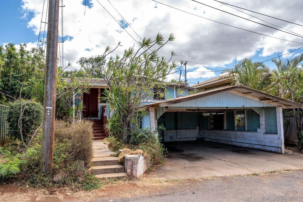 Photo of 17 Akoni Pl, Paia, HI 96779 (MLS # 407088)