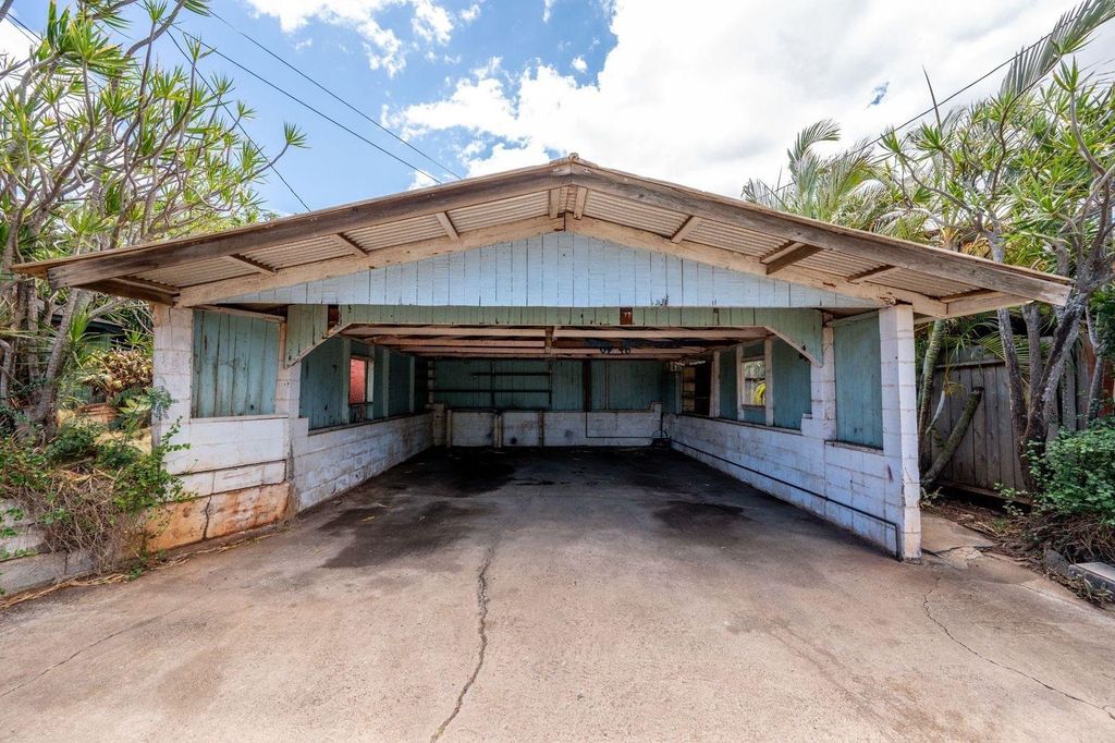 Photo of 17 Akoni Pl, Paia, HI 96779 (MLS # 407088)