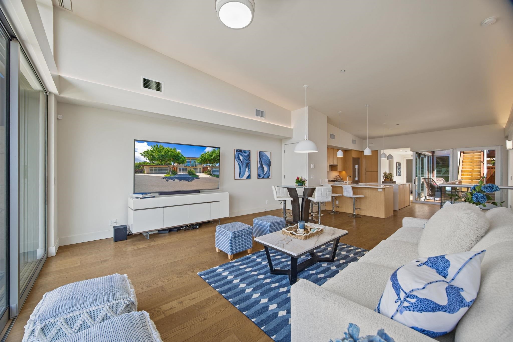 173 Holokahiki Ln 10B