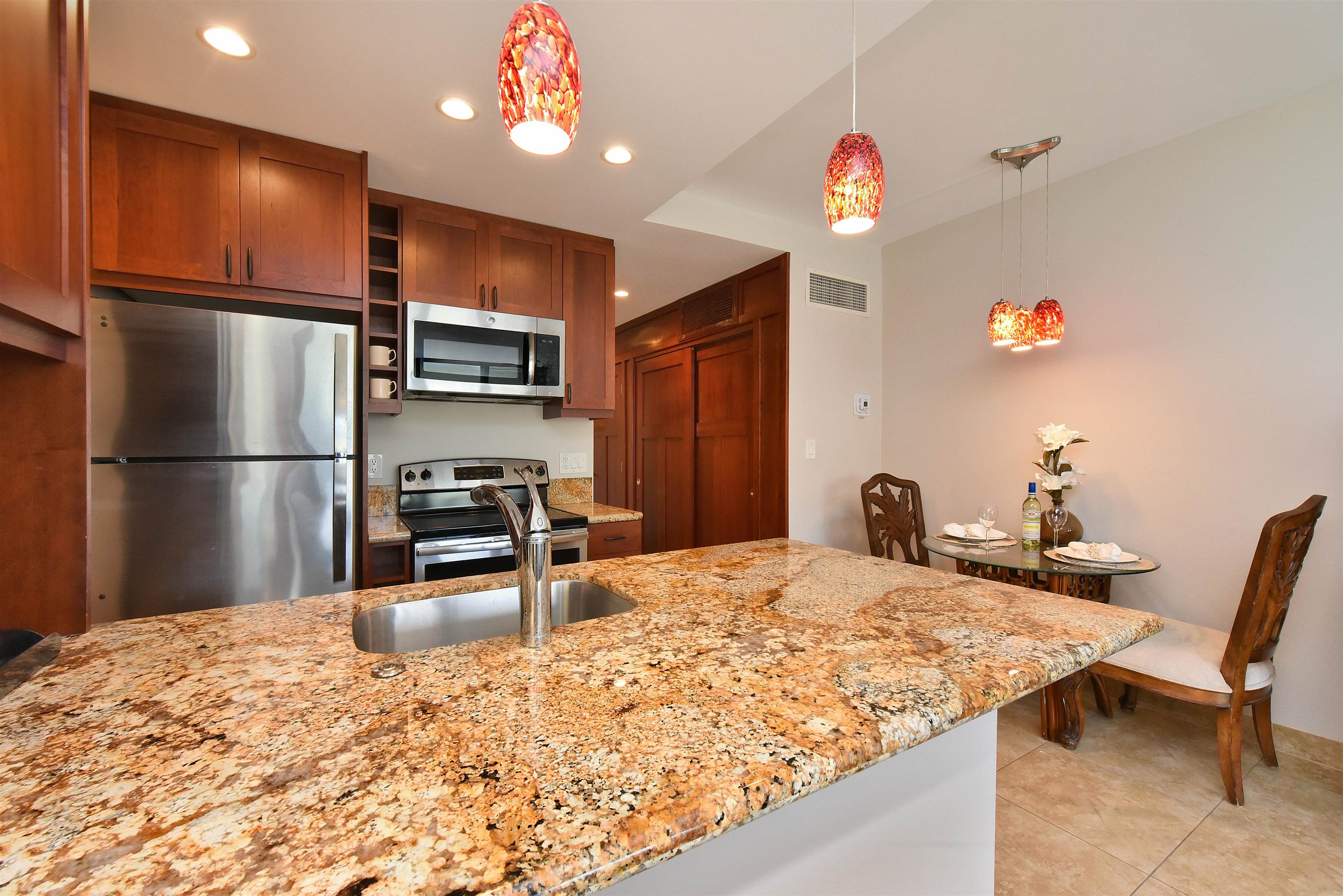 475 Front St 614