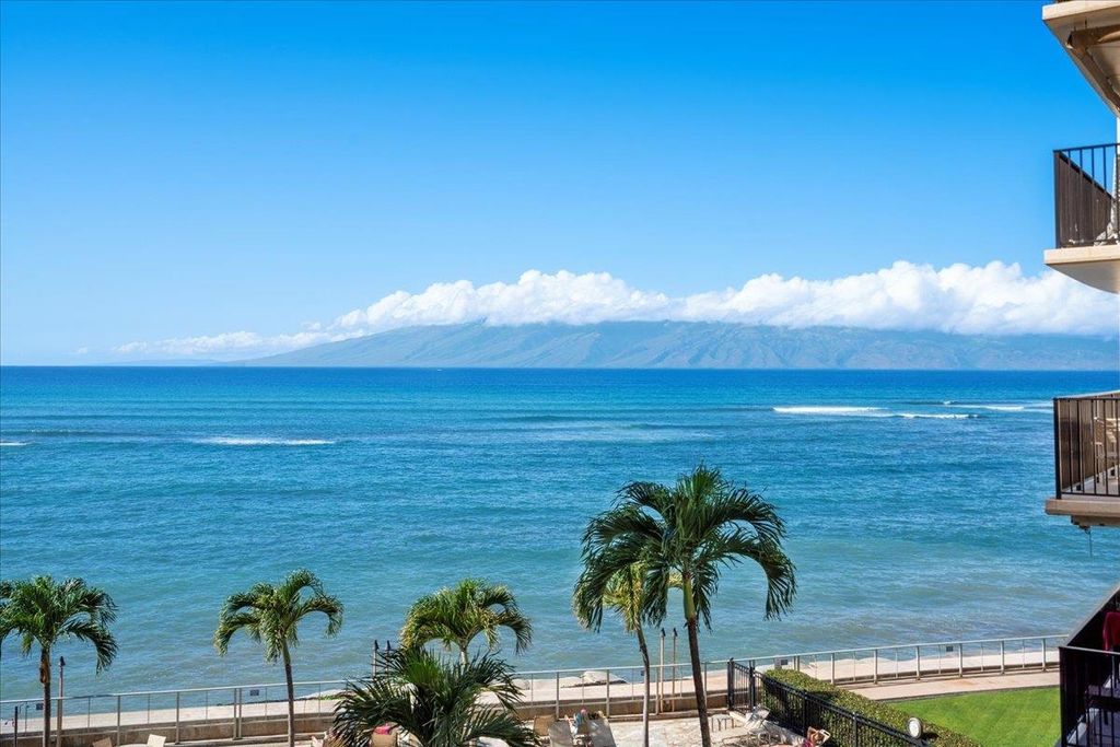 Photo of 4401 Lower Honoapiilani Rd #B-401, Lahaina, HI 96761 (MLS # 408130)