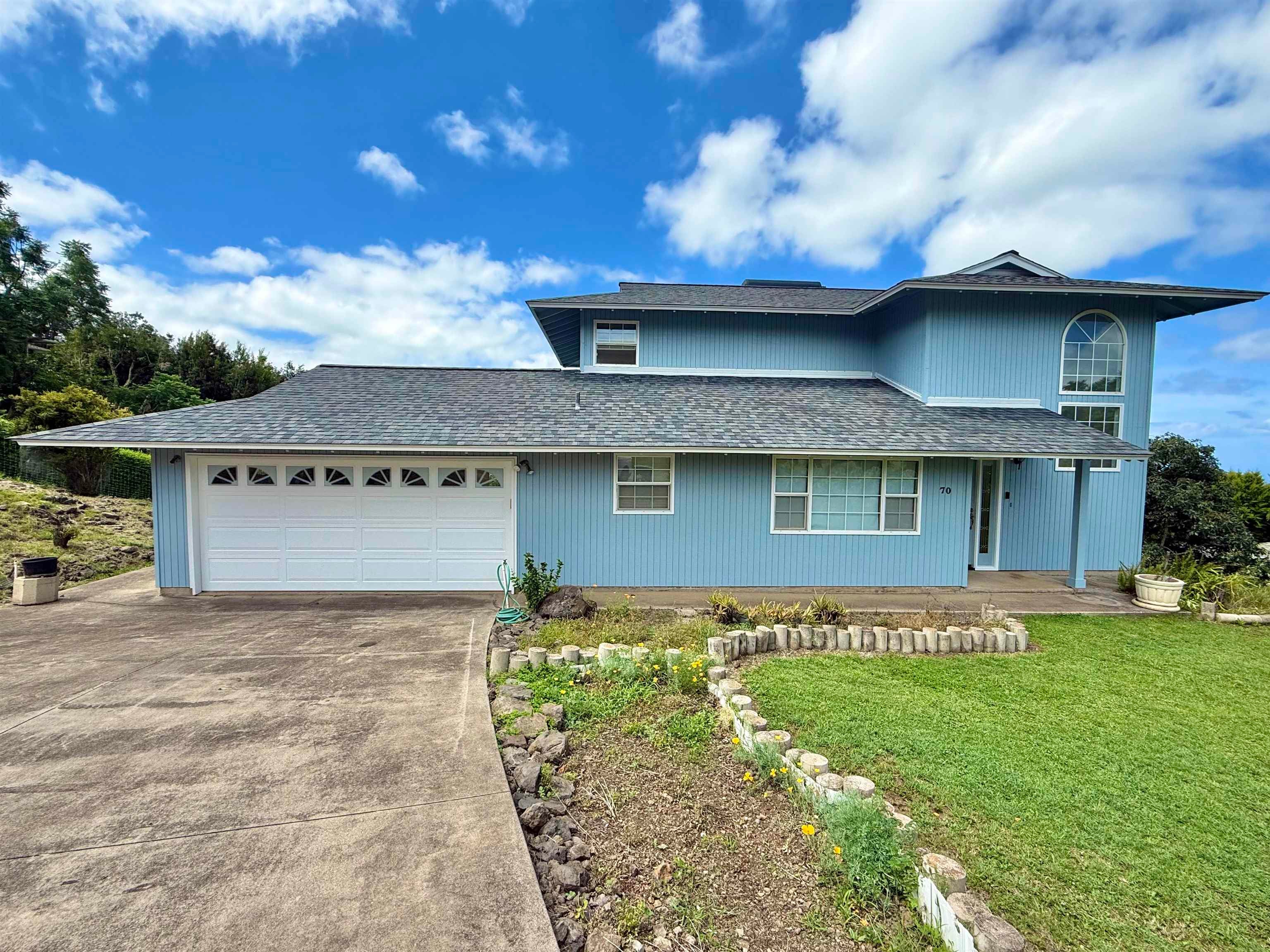 70 Akea Pl