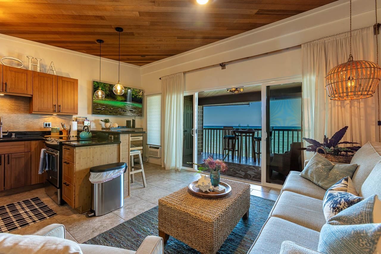 4435 Lower Honoapiilani Rd 212