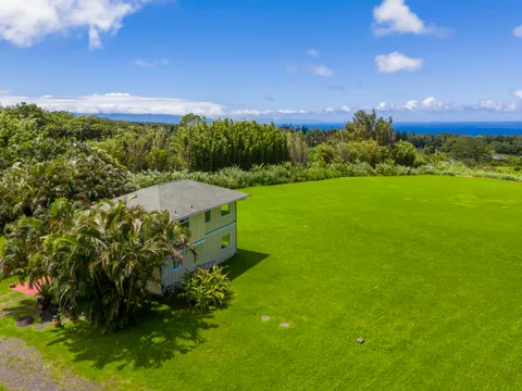 654 Kaupakalua Rd, Haiku, HI 96768 - MLS#: 402190