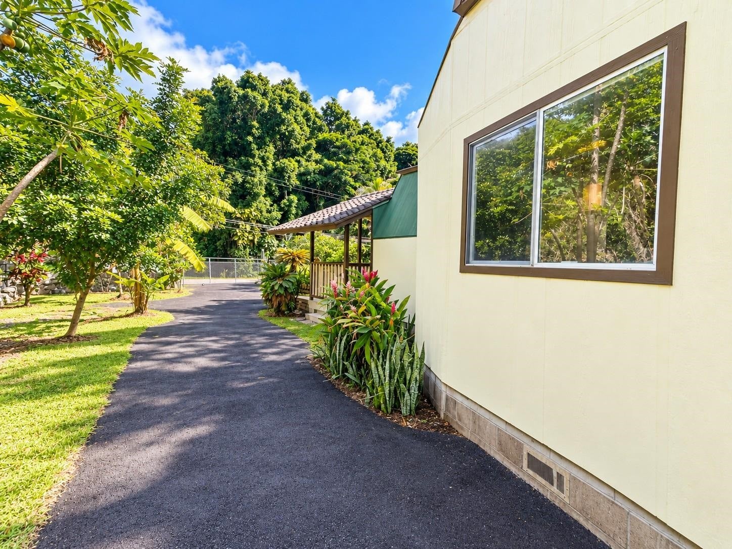 9046 Kamehameha V Hwy