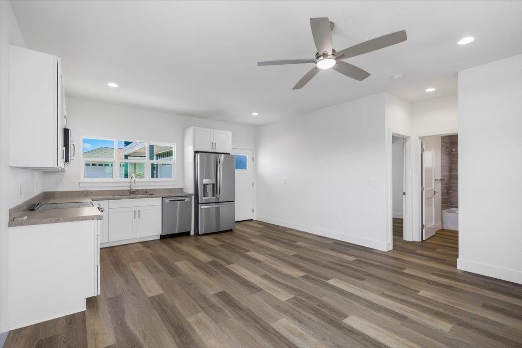 Photo of 160 Oliona St, Makawao, HI 96753 (MLS # 406971)