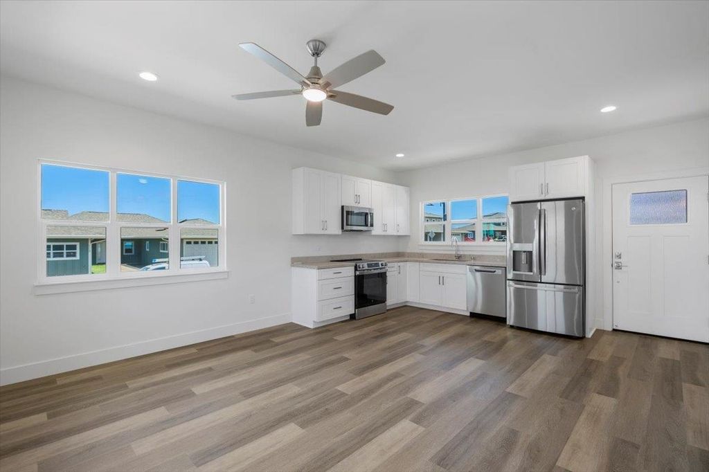 Photo of 160 Oliona St, Makawao, HI 96753 (MLS # 406971)