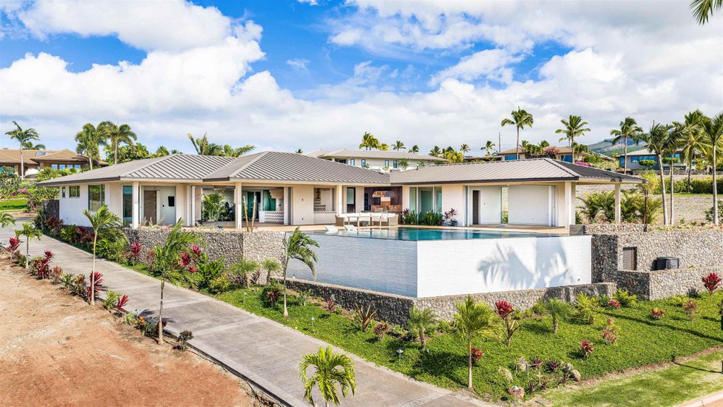 Photo of 467 Anapuni Loop, Lahaina, HI 96761 (MLS # 408049)