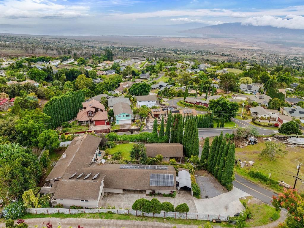 12 Upper Kimo Dr
