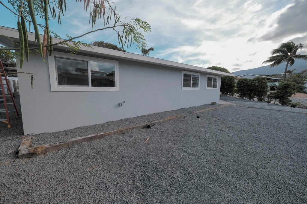 Photo of 457 Aleo Pl, Kahului, HI 96732 (MLS # 407099)