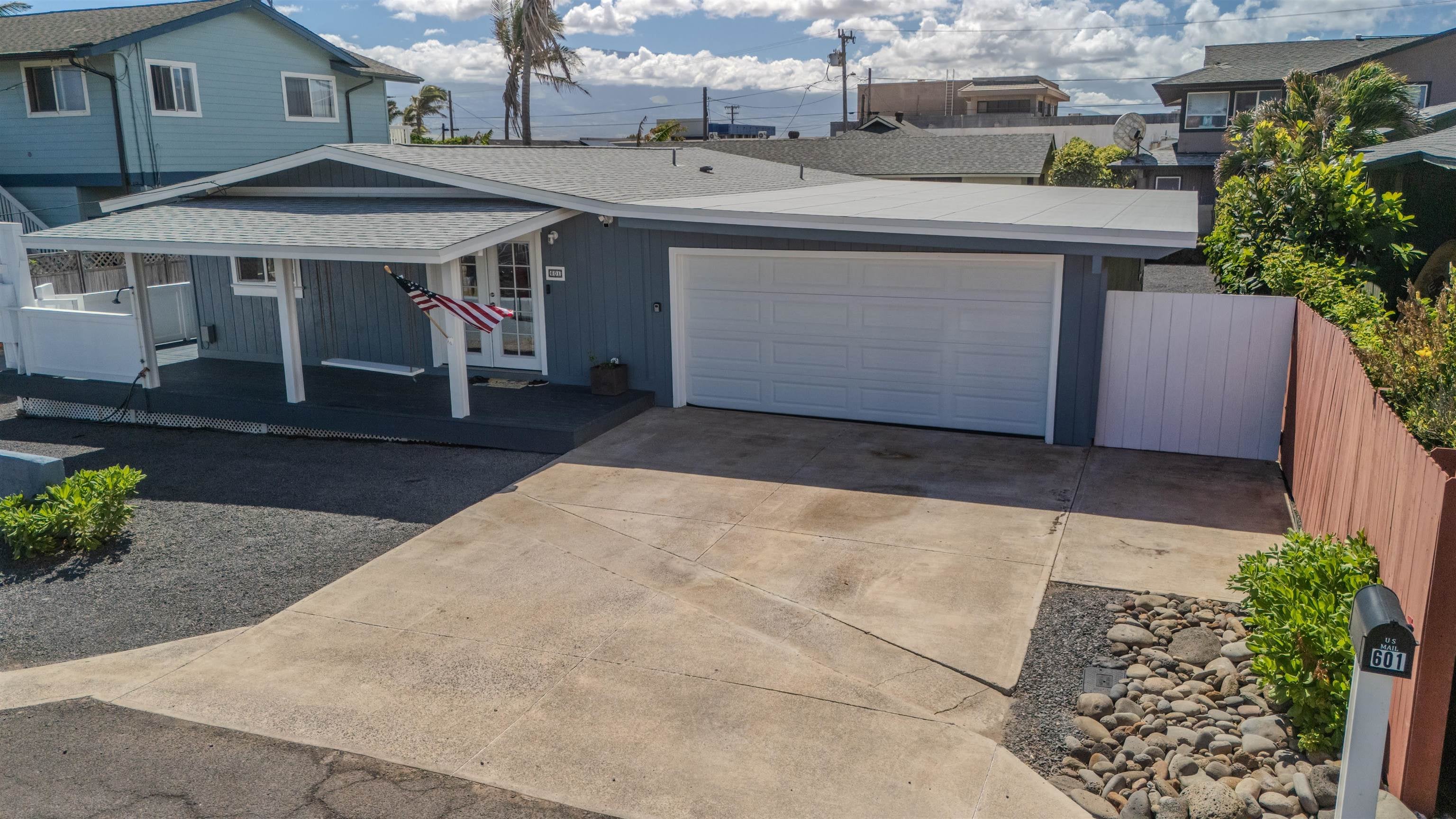 601 Linekona Pl