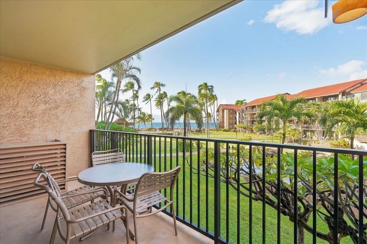 3543 Lower Honoapiilani Rd J203
