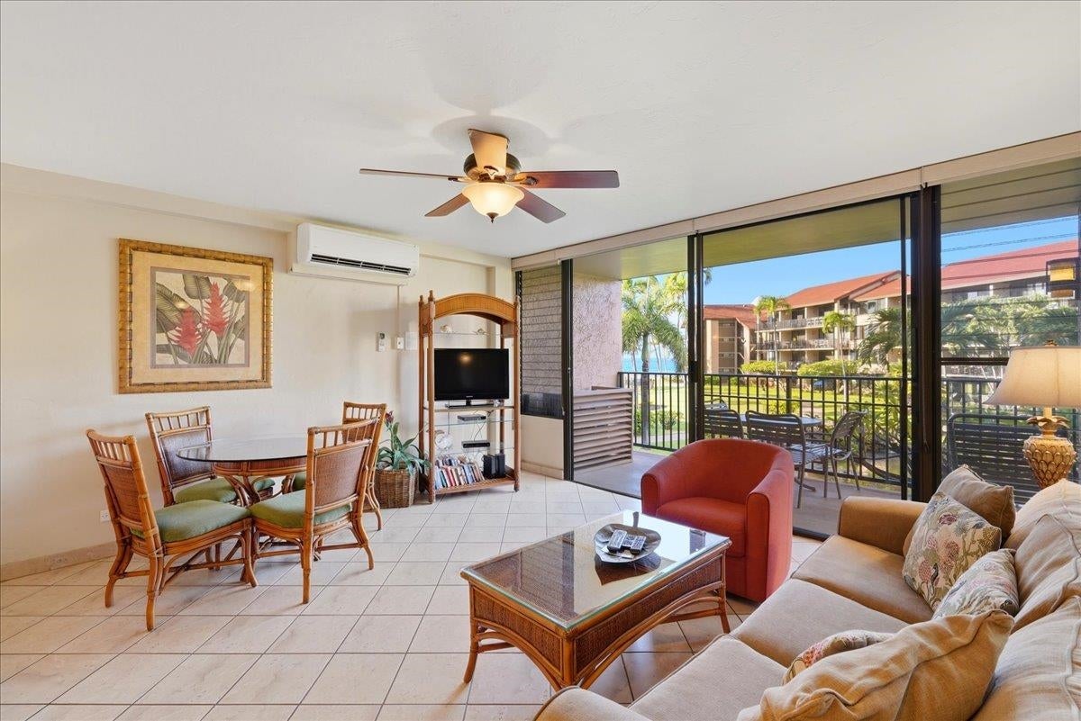 3543 Lower Honoapiilani Rd J203