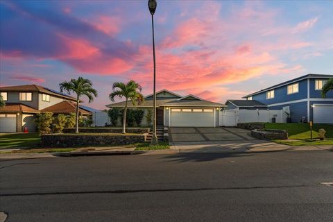 27 Nokekula St Wailuku HI 96793