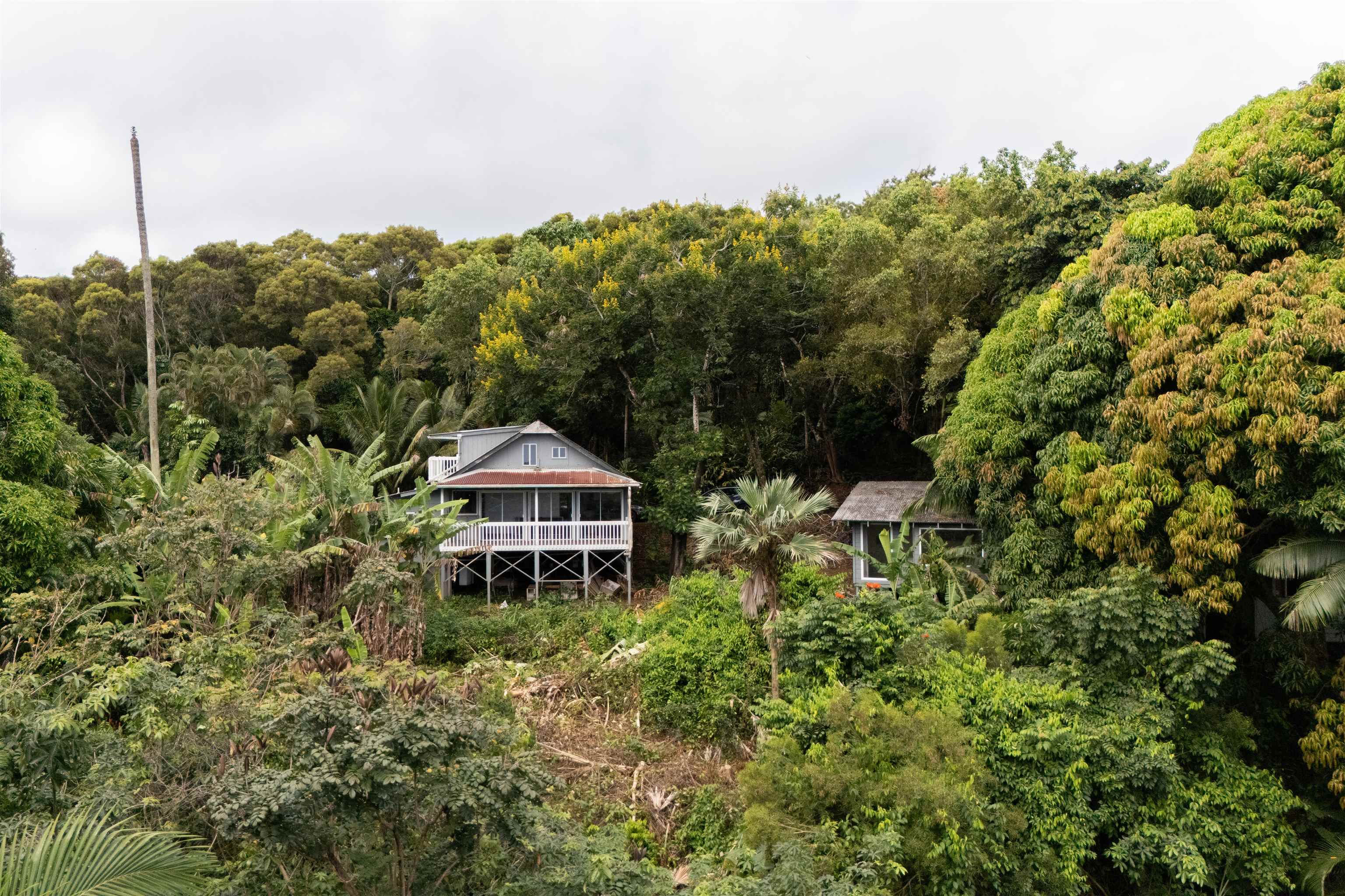 420 Haumana Rd