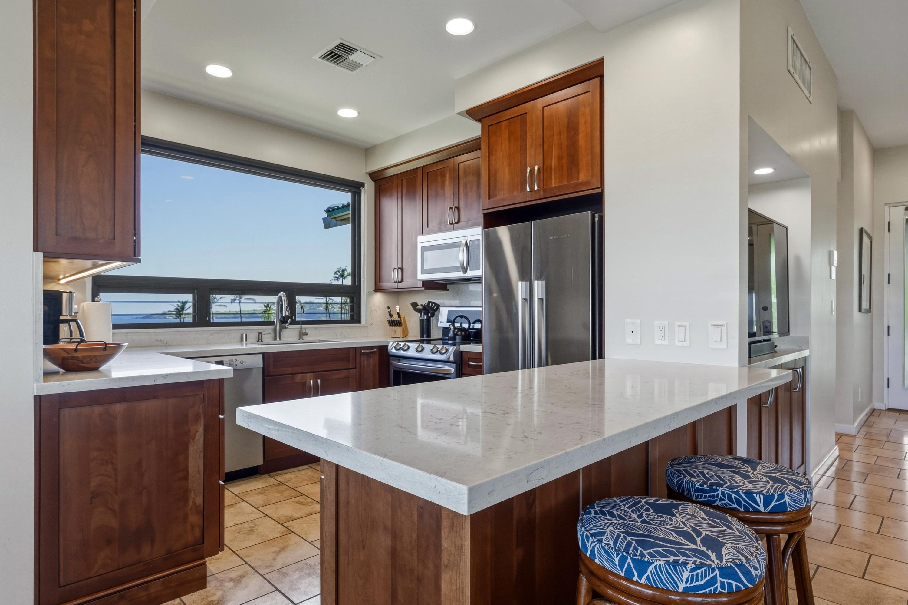 500 Bay Dr 11B2