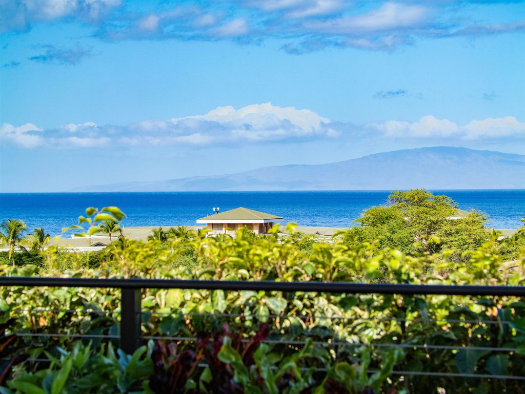 Photo of 192 Halau Pl, Kihei, HI 96753 (MLS # 407712)