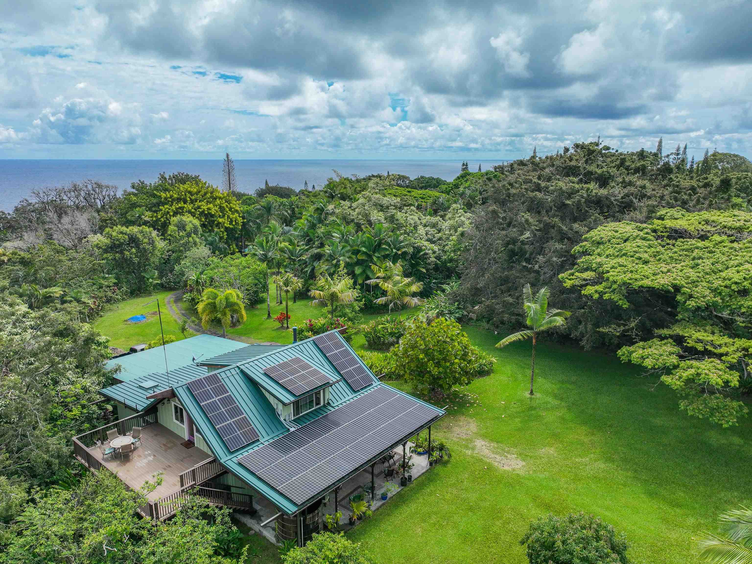 1600 Lower Nahiku Rd