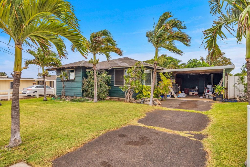 Photo of 406 Kanaloa Ave, Kahului, HI 96793 (MLS # 407547)
