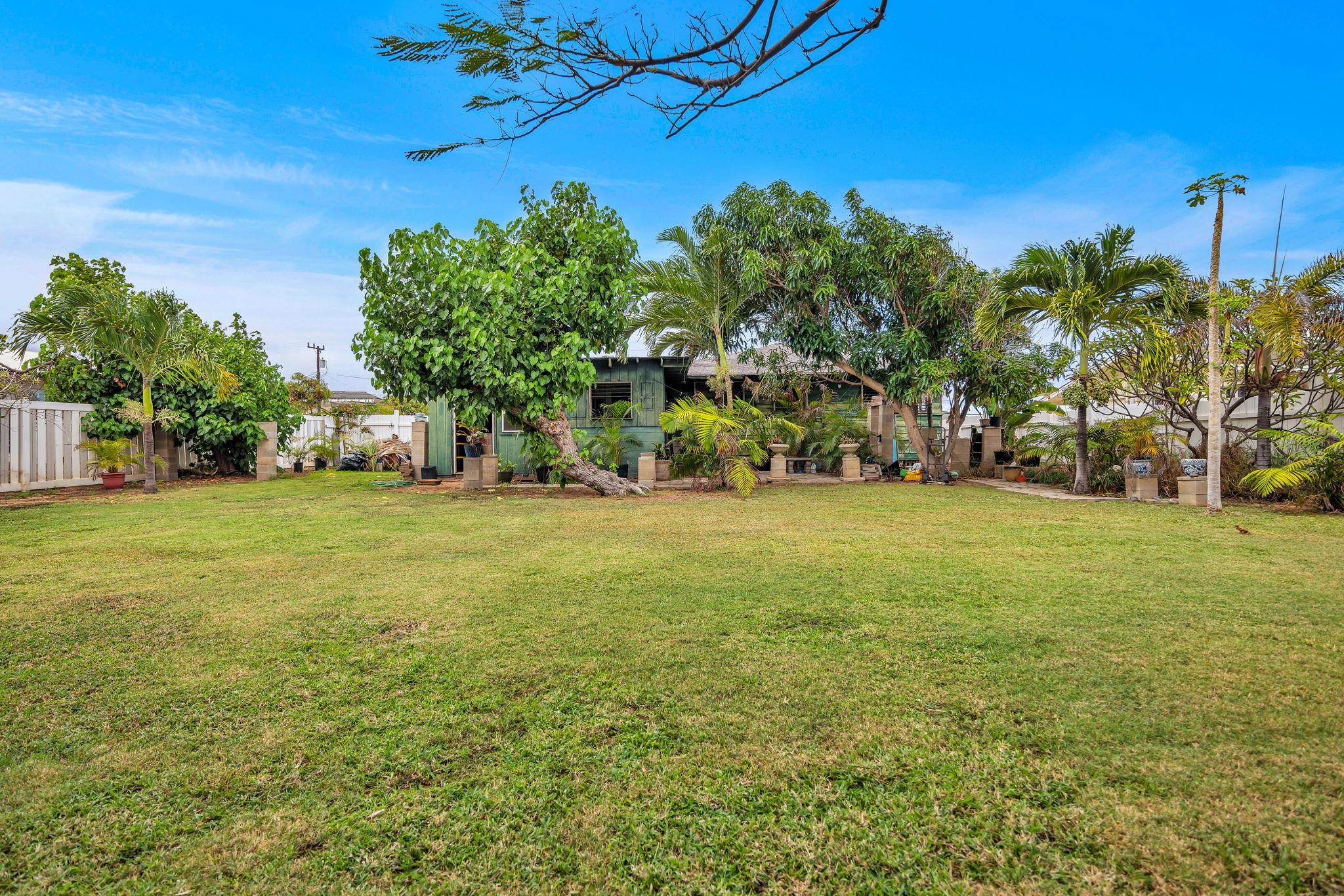 406 Kanaloa Ave