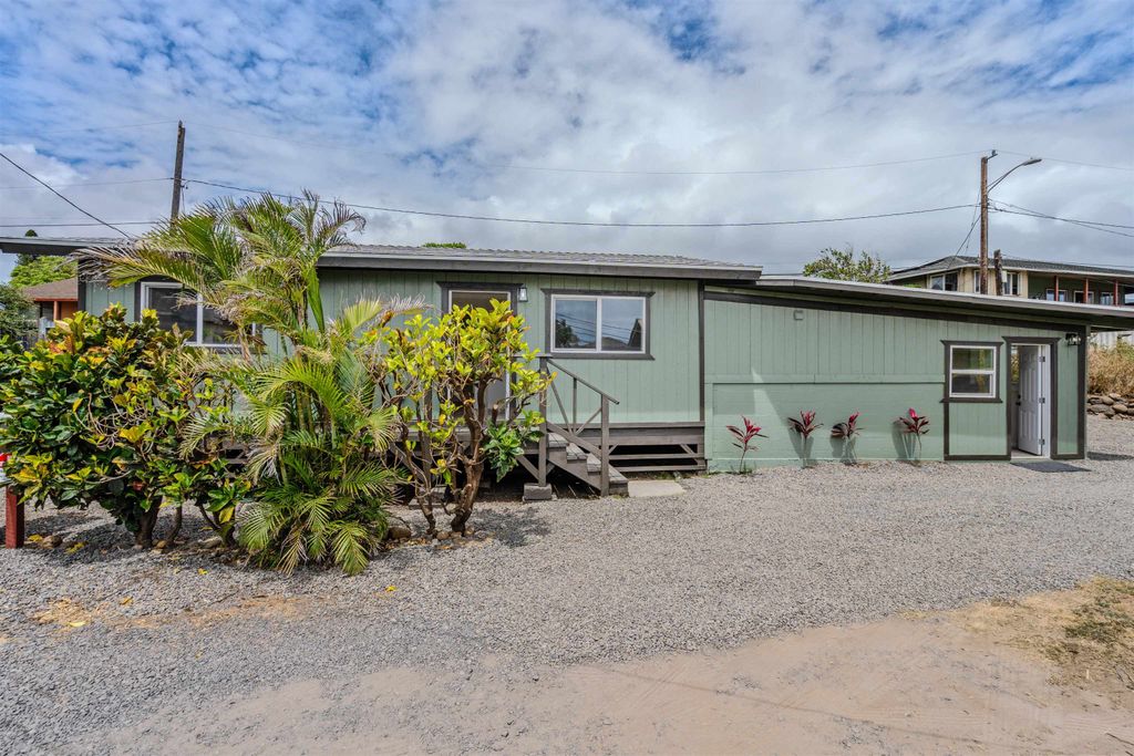 Photo of 223 Momi Pl, Wailuku, HI 96793 (MLS # 407892)