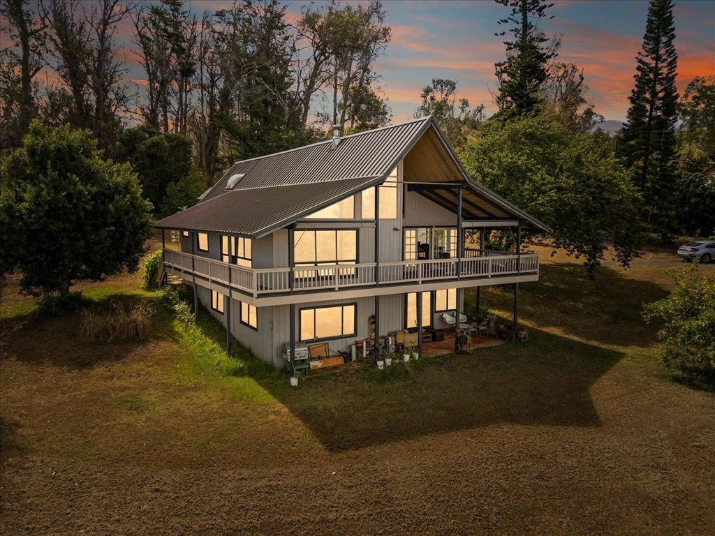 Photo of 1365 Piiholo Rd, Makawao, HI 96768 (MLS # 406954)