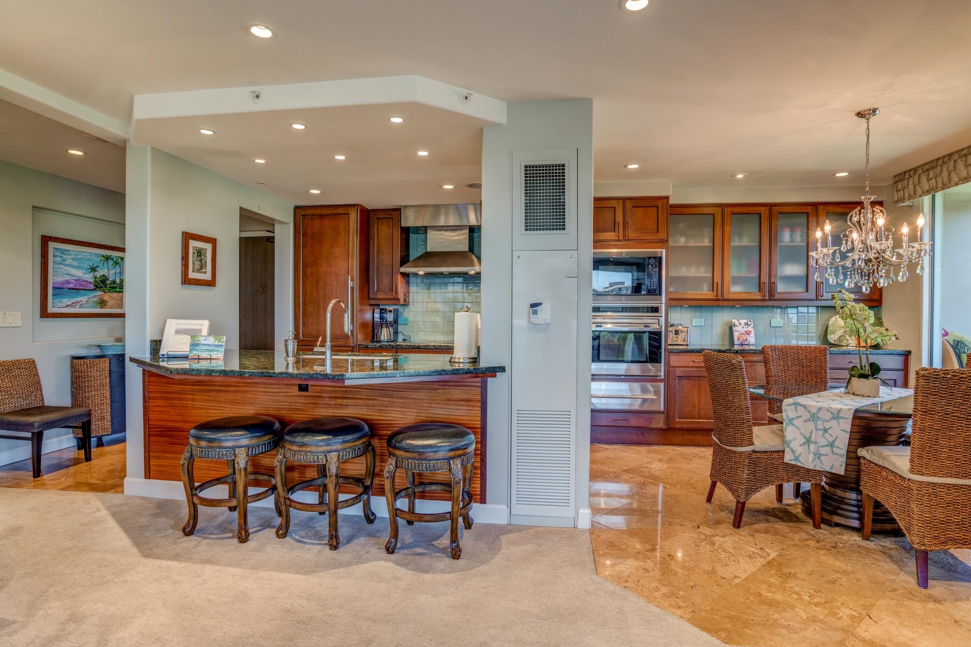 2481 Kaanapali Pkwy 821/823