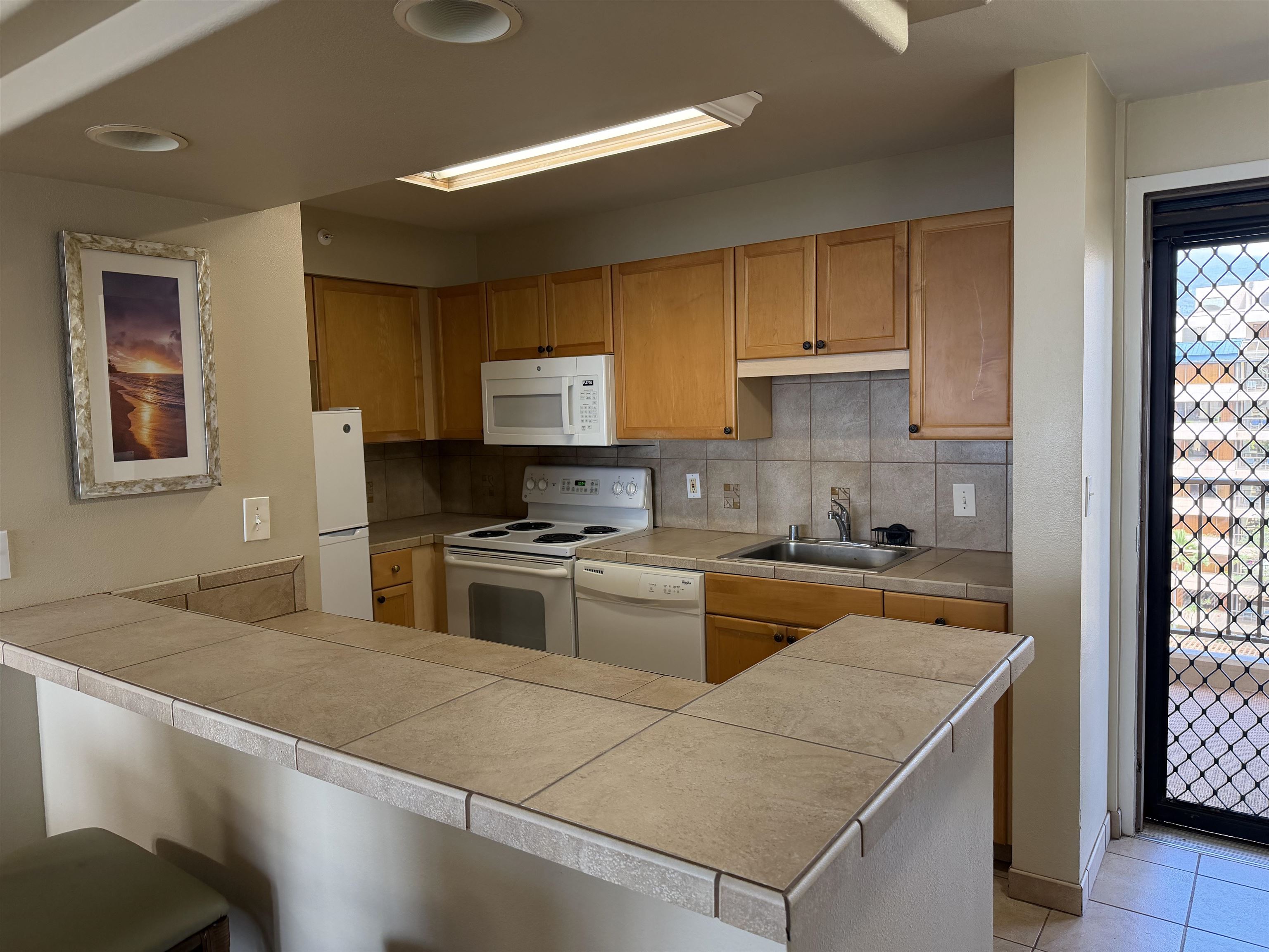 4327 Lower Honoapiilani Rd 909B