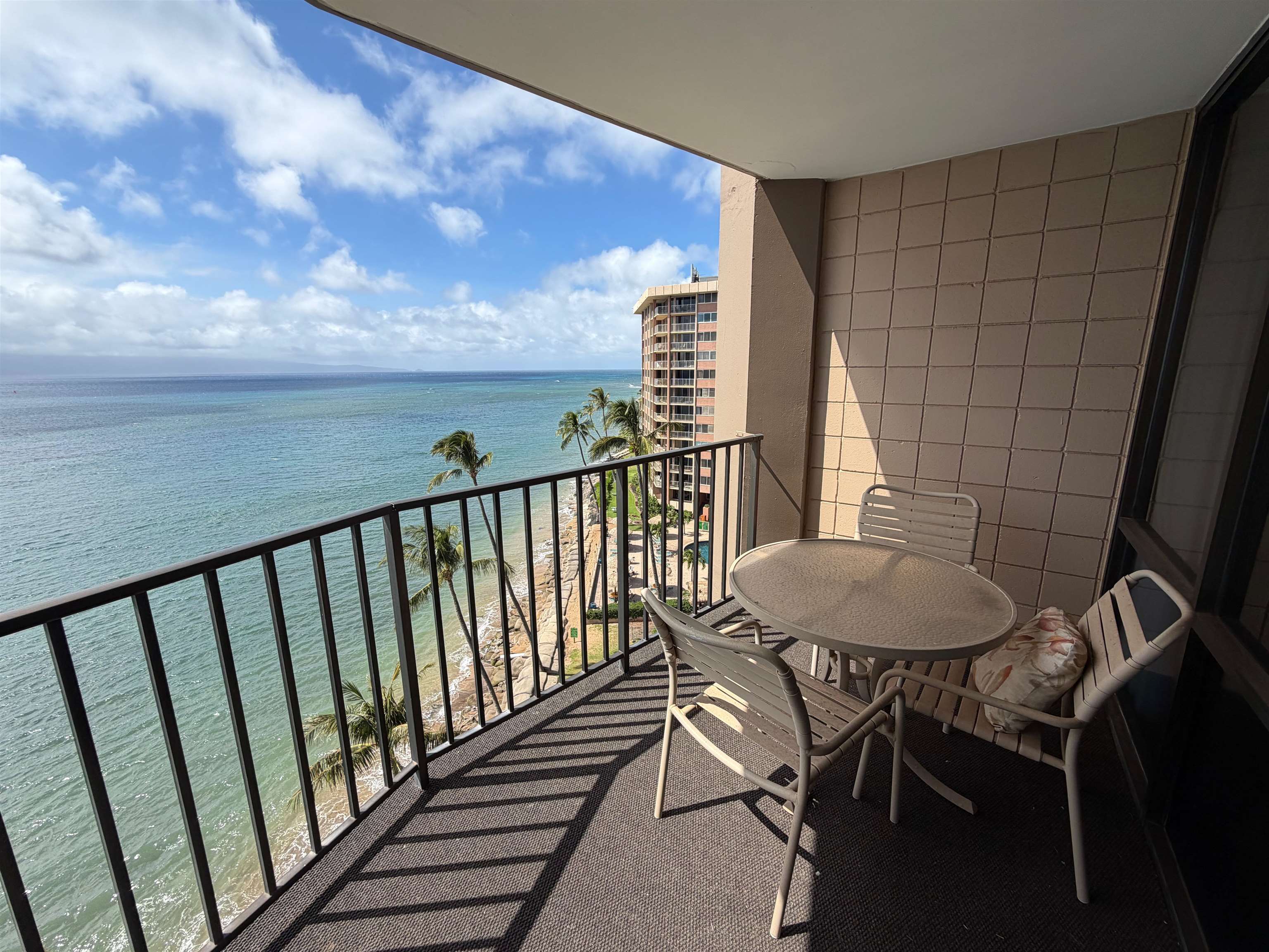 4327 Lower Honoapiilani Rd 909B