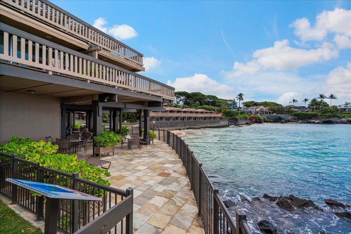 4909 Lower Honoapiilani Rd E2E