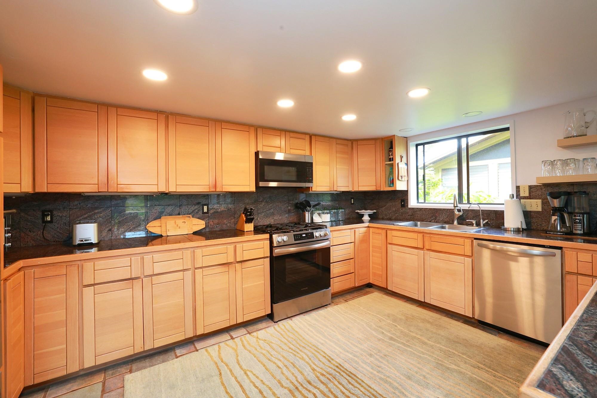 5045 Lower Honoapiilani Rd 2