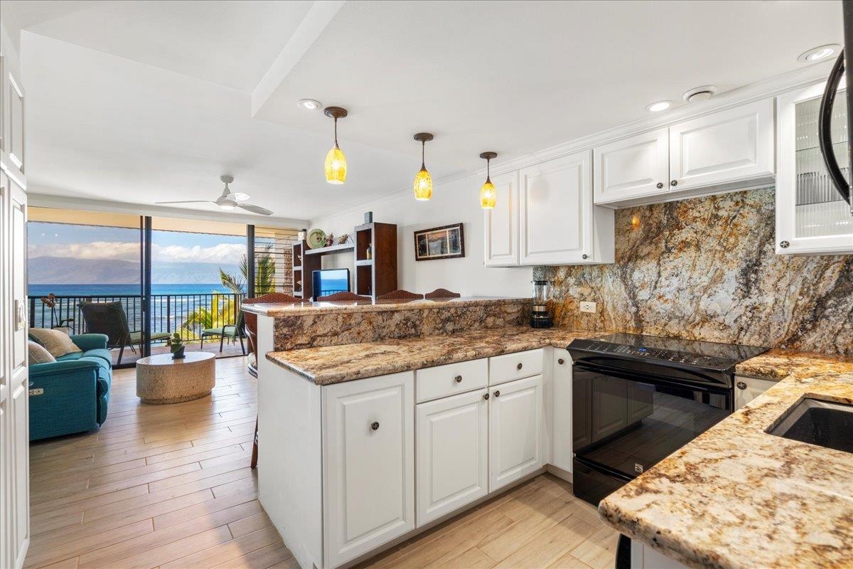 4471 Lower Honoapiilani Rd 407