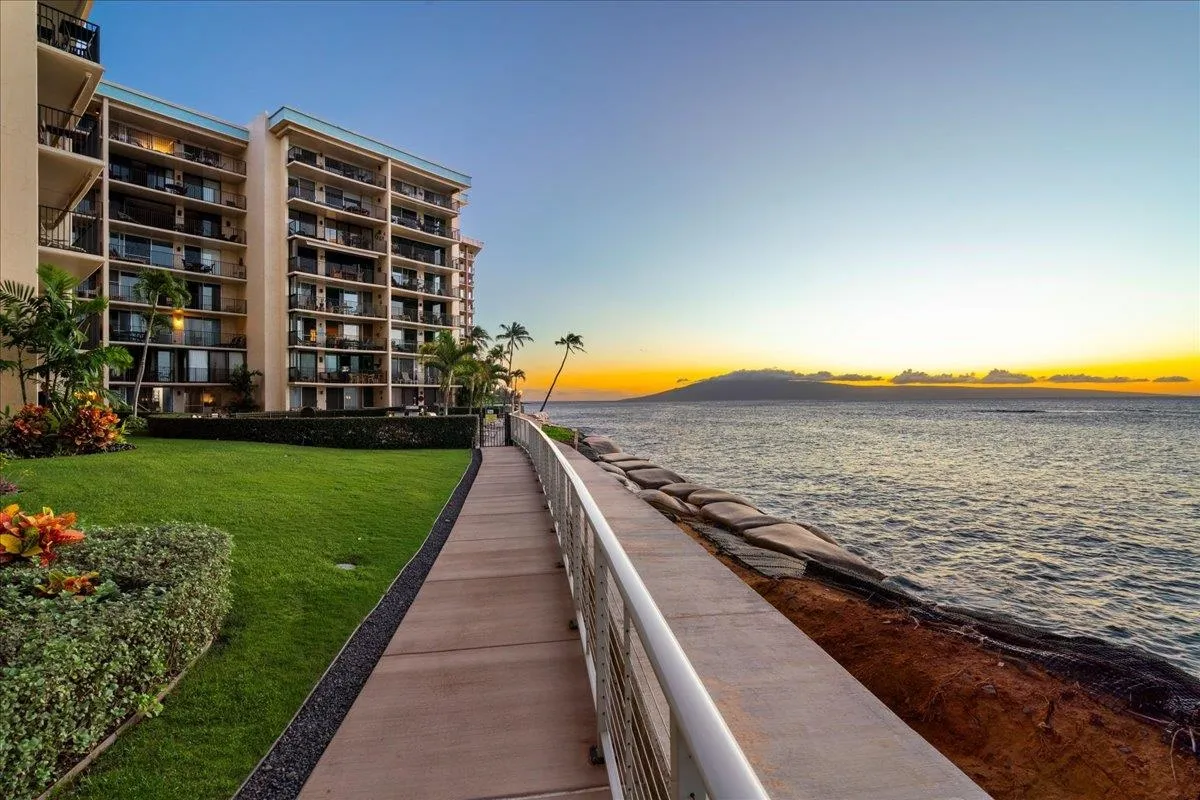 Lahaina, Hawaii 96761, United States, 2 Bedrooms Bedrooms, ,2 BathroomsBathrooms,Residential,Active,253813