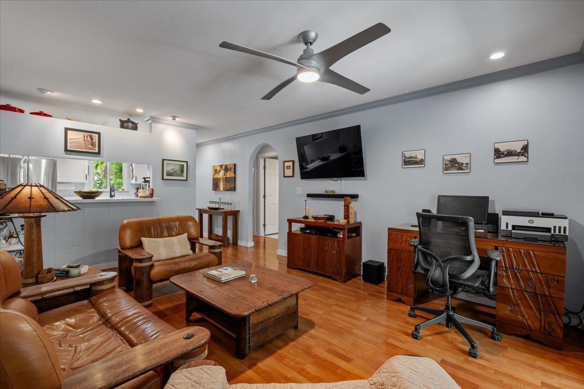 160 Keonekai Rd 27-103