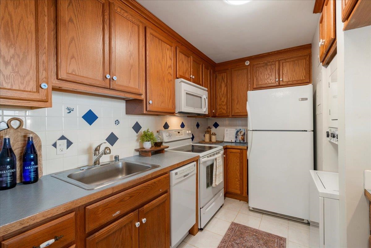 4327 Lower Honoapiilani Rd 801