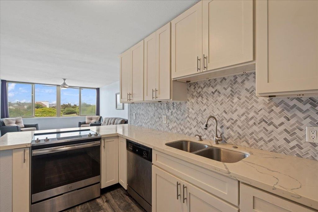 Photo of 111 Kahului Beach Rd #D412, Kahului, HI 96732 (MLS # 407810)