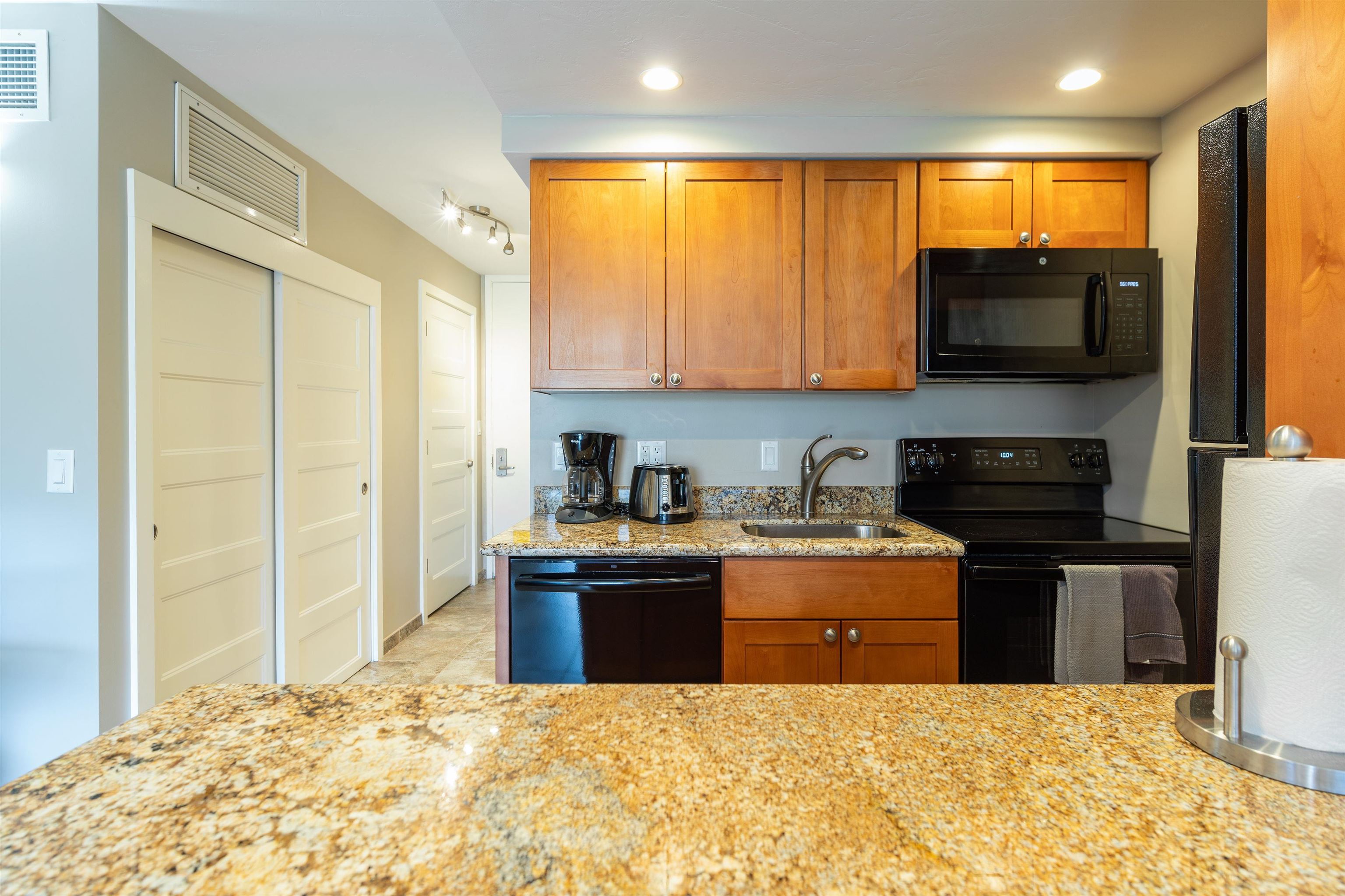 475 Front St 332