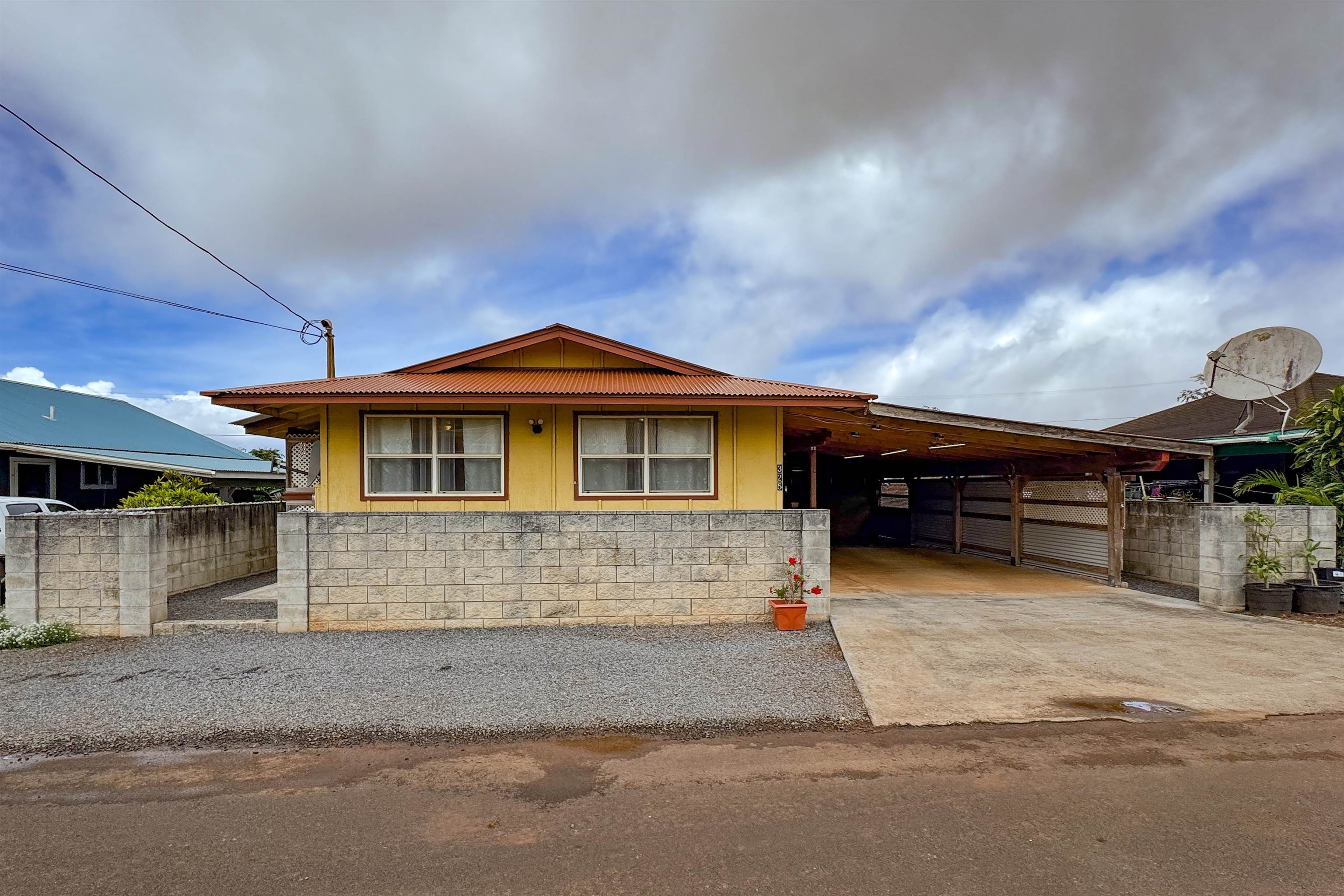 325 Gay St