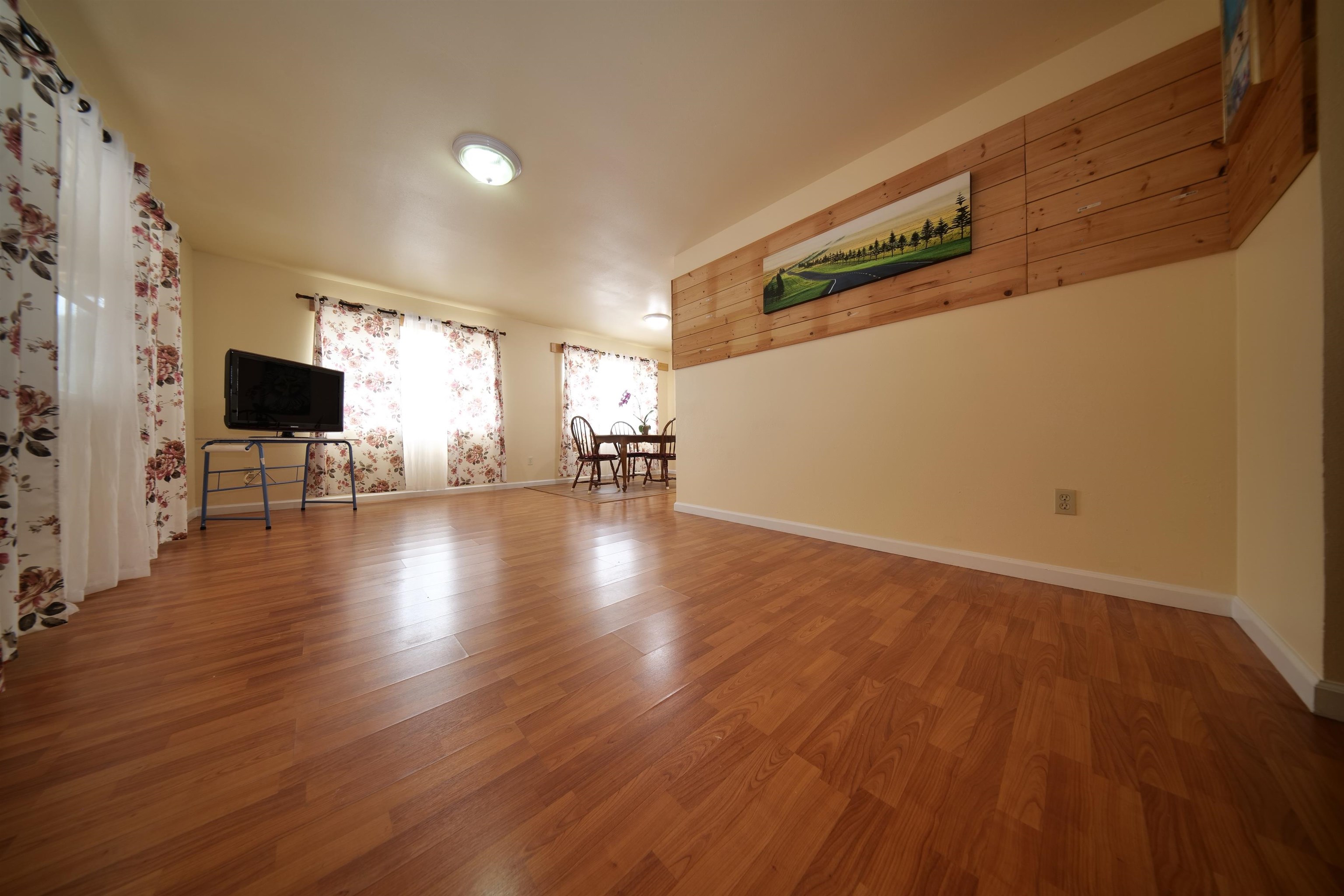 325 Gay St