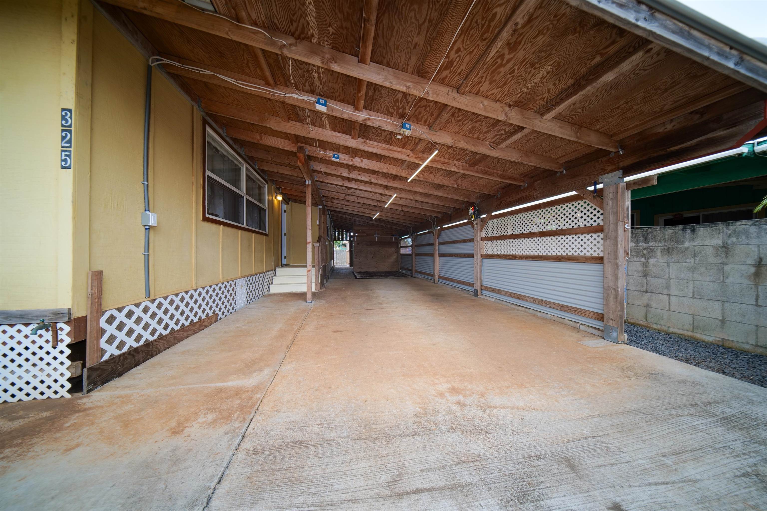 325 Gay St