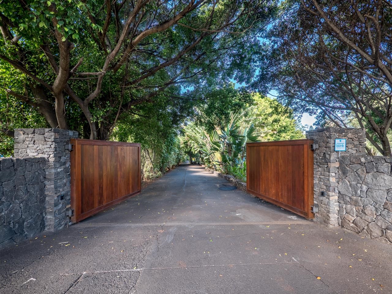 4025 Lower Honoapiilani Rd