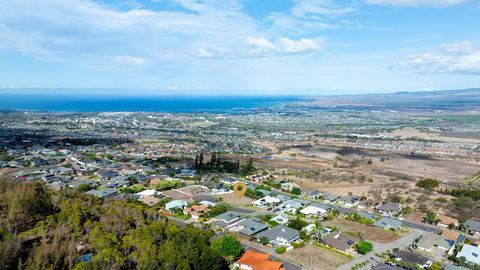 681 Noweo Pl Wailuku HI 96793