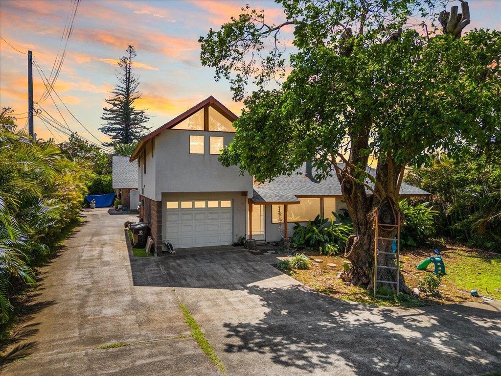 Photo of 11 Keola Pl, Makawao, HI 96768 (MLS # 407634)